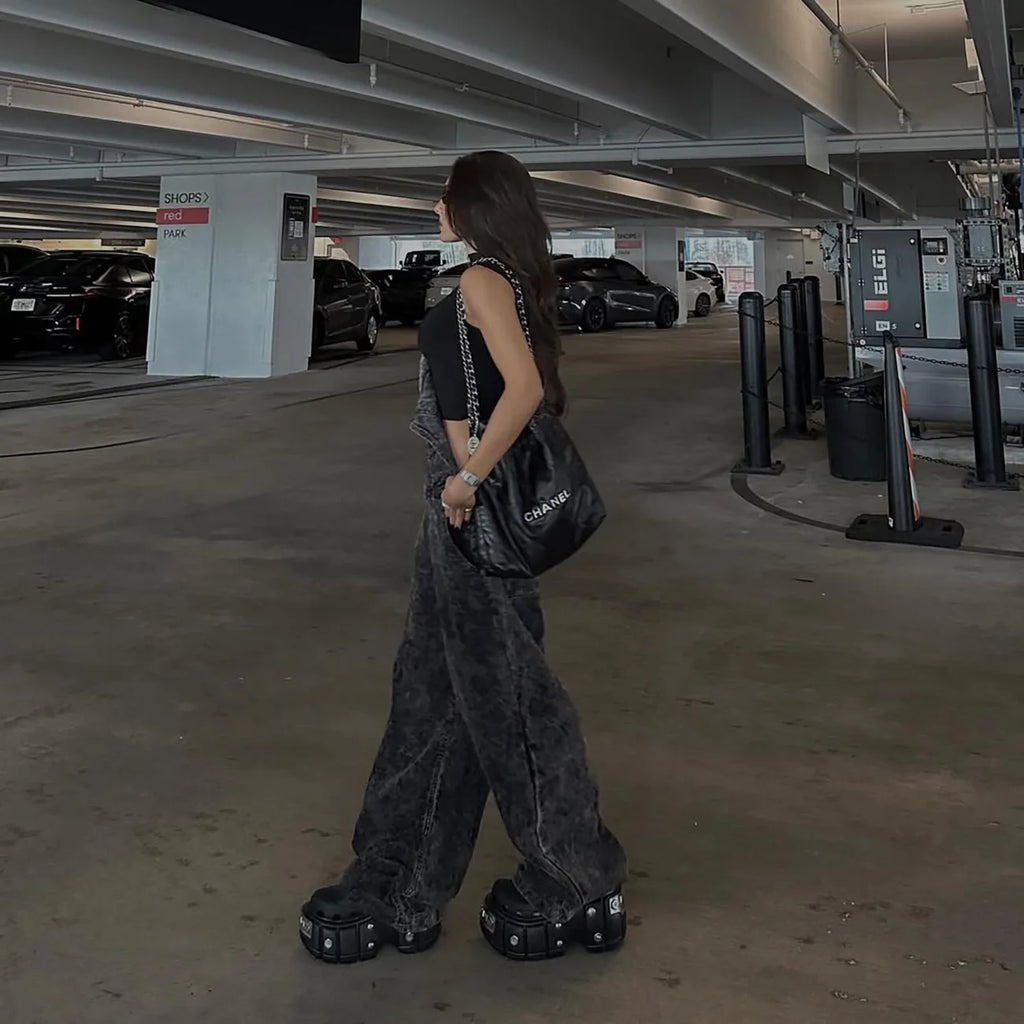 The New Streetwear Brand Aged Washed Shoulder Strap Denim Wide-leg Pants Are Stylish, High-end and Loose for Women
