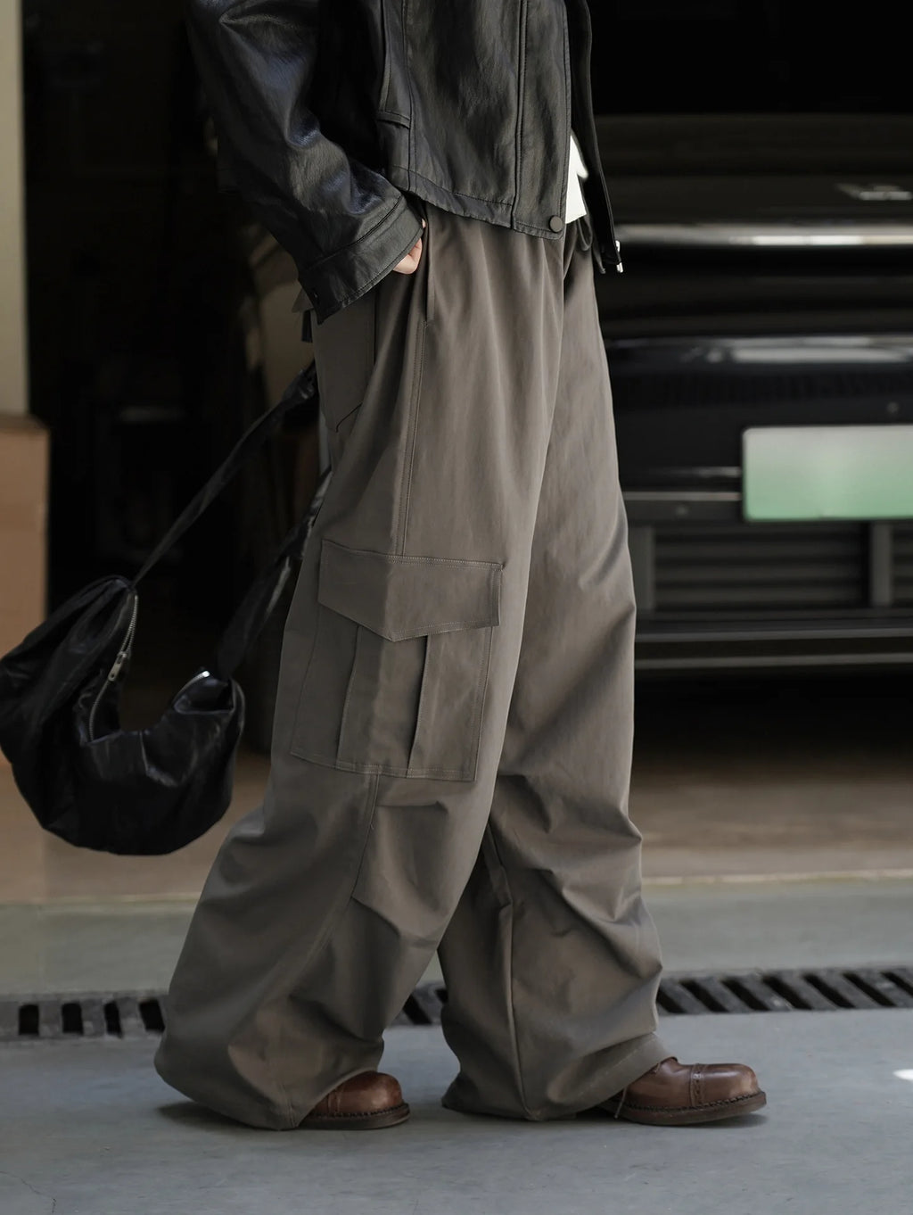 American street workwear style elastic drawstring casual pants with pocket pleats, slightly rolled edge length pants for women